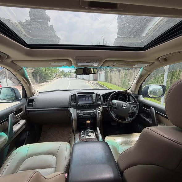 A picture of Toyota landcruiser zx for sale