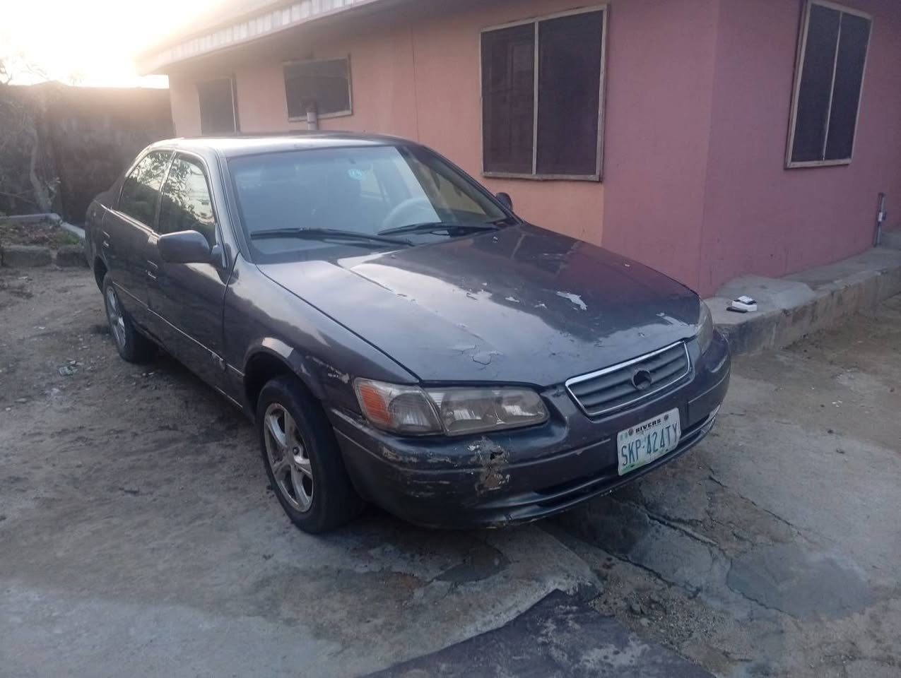 A picture of Toyota Camry Drop Light