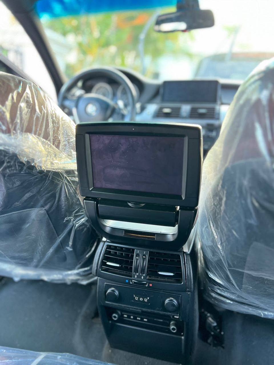 A picture of Neatly used 2015 BMW X6