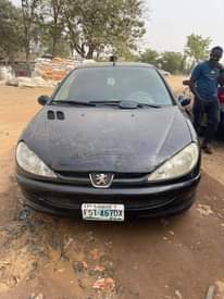 A picture of Car
