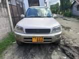 A picture of Rav4 Old Model