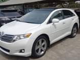 A picture of Super fresh and sharp foreign used Toyota Venza 2010 fullest