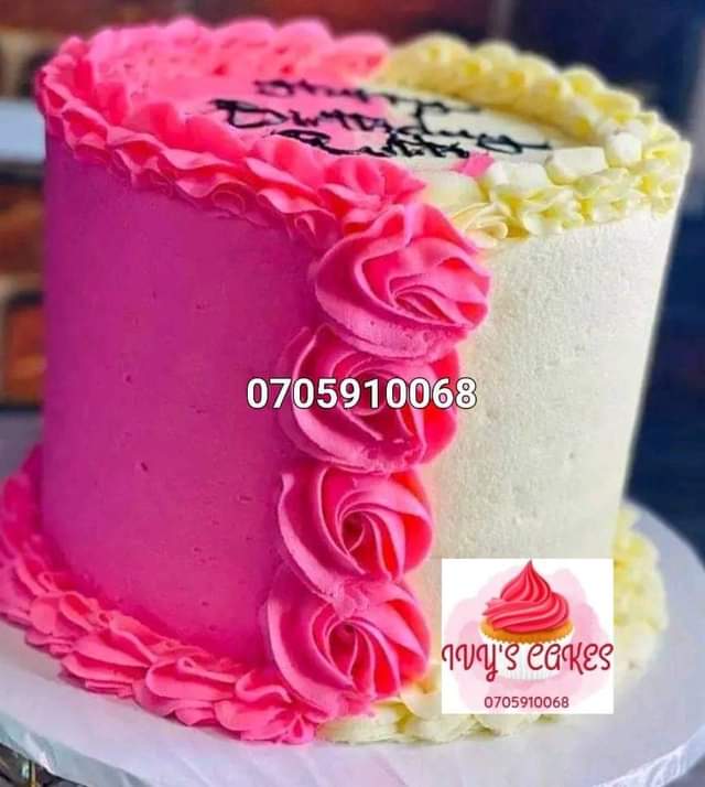 A picture of Cakes and flowers