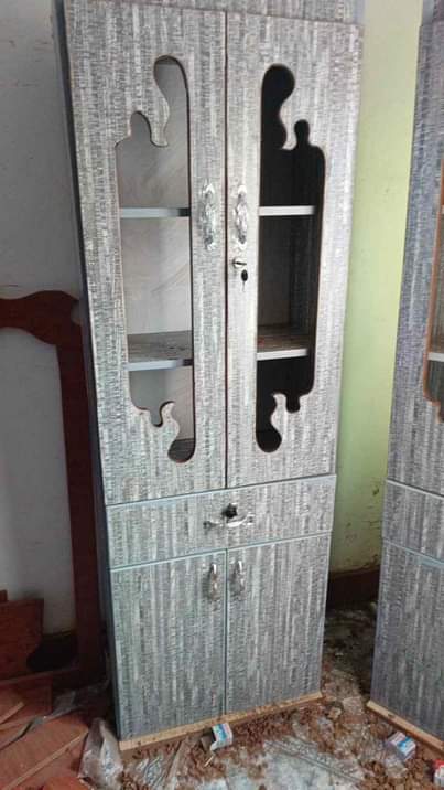 A picture of Side board