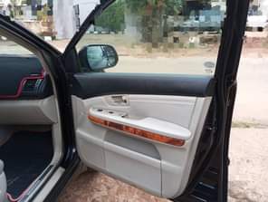 A picture of 2005 Rx330 up for sale Everything is working perfectly fine