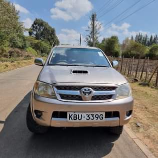 A picture of 2006 0787605043 TOYOTA 0787605043 0787605043 hilux 0787605043