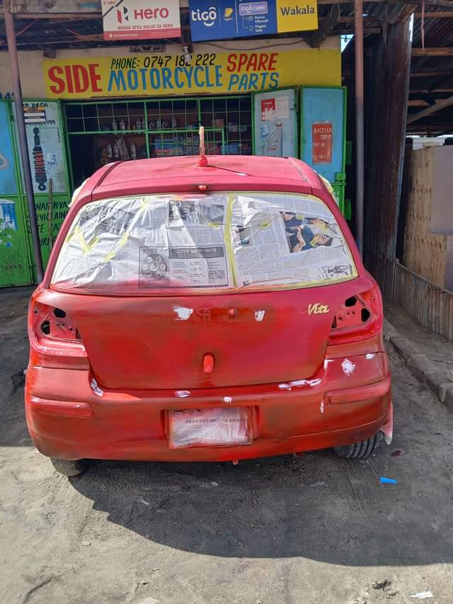 A picture of Side mchina auto garage