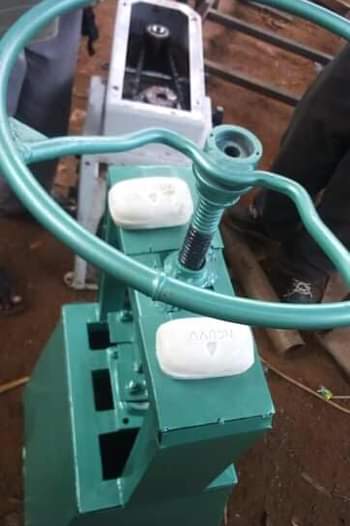 A picture of G Nuts MACHINE WHATSAPP 0776961667