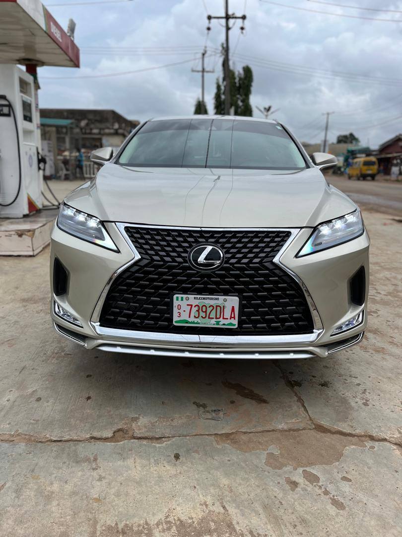 A picture of Foreign used Lexus rx350 2020 model