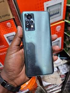 A picture of INFINIX NOTE 11
