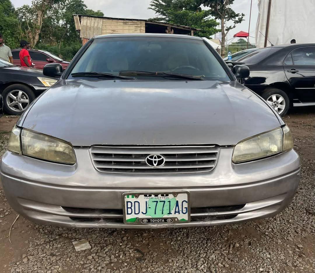 A picture of 2010 Toyota camry