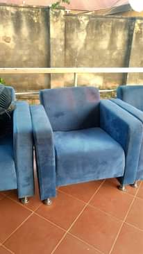 A picture of Single sofas