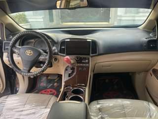 A picture of 2010 TOYOTA VENZA