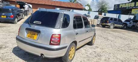 A picture of 2 8m 0653323677