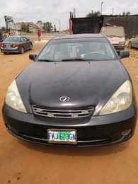 A picture of Es300 very sharp Everything is working perfectly Engine is sound