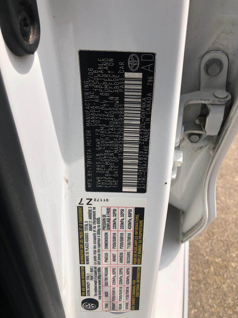 A picture of Toyota matrix 2006