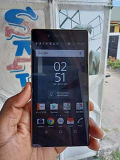 A picture of Sony xperia Z5