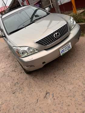A picture of Refer and earn SUPER DEAL NIGERIA USED MAKE LEXUS MODEL