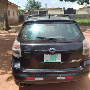 A picture of Toyota Matrix 07