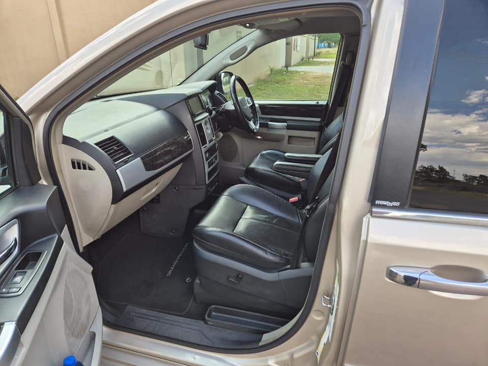 chrysler voyager