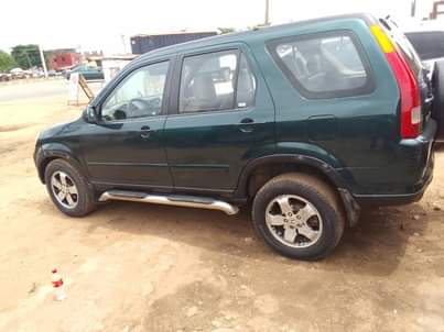 A picture of HONDA CRV 03