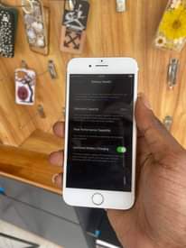 A picture of iPhone 7 32GB