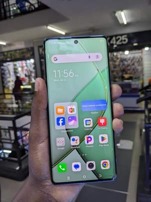 A picture of TECNO SPARK 20 PRO PLUS MINOR CRACK AT 350000