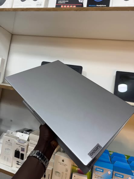 A picture of Lenovo core i5 11th ram 8 ssd 512gb