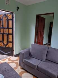 A picture of Dabo selfu iko tayari kuhamia ipo ngulelo shuleni kabisa bei