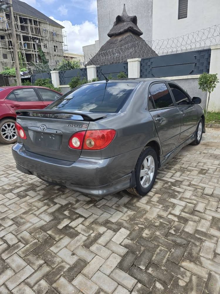 A picture of Toyota Corolla 2006