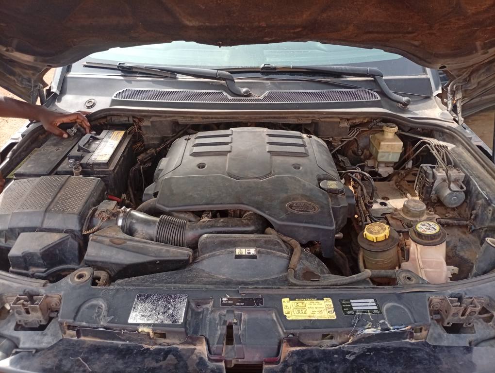 A picture of Distress Land Rover LR3 2008