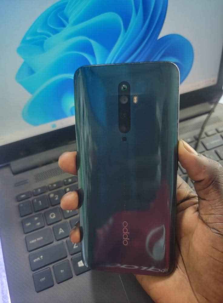 A picture of OPPO RENO 2F 128GB AT 280000