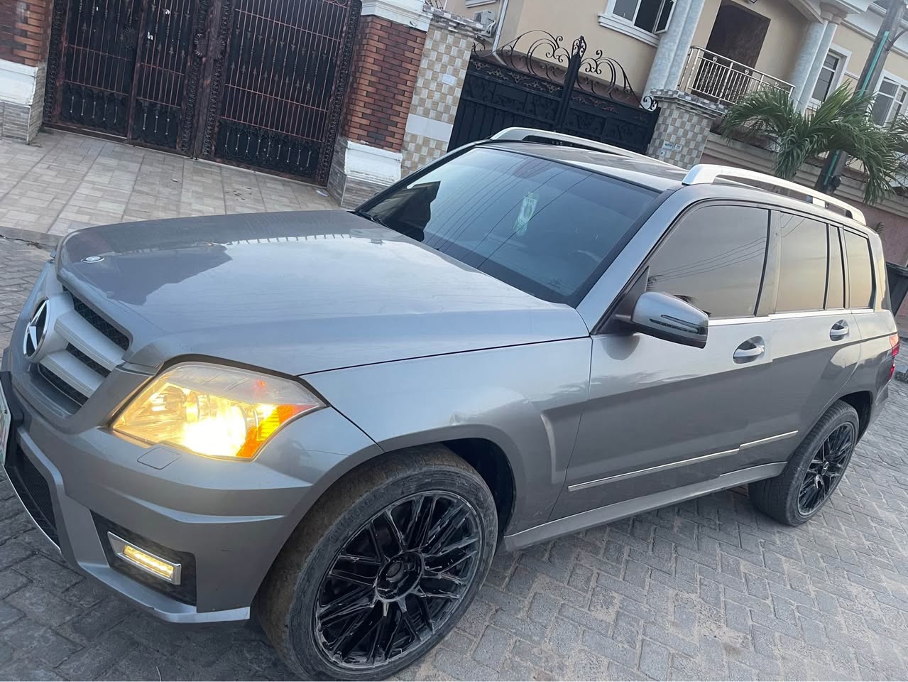 A picture of 2011 GLK