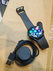 A picture of samsung watch 4 44mm super amoled 280000