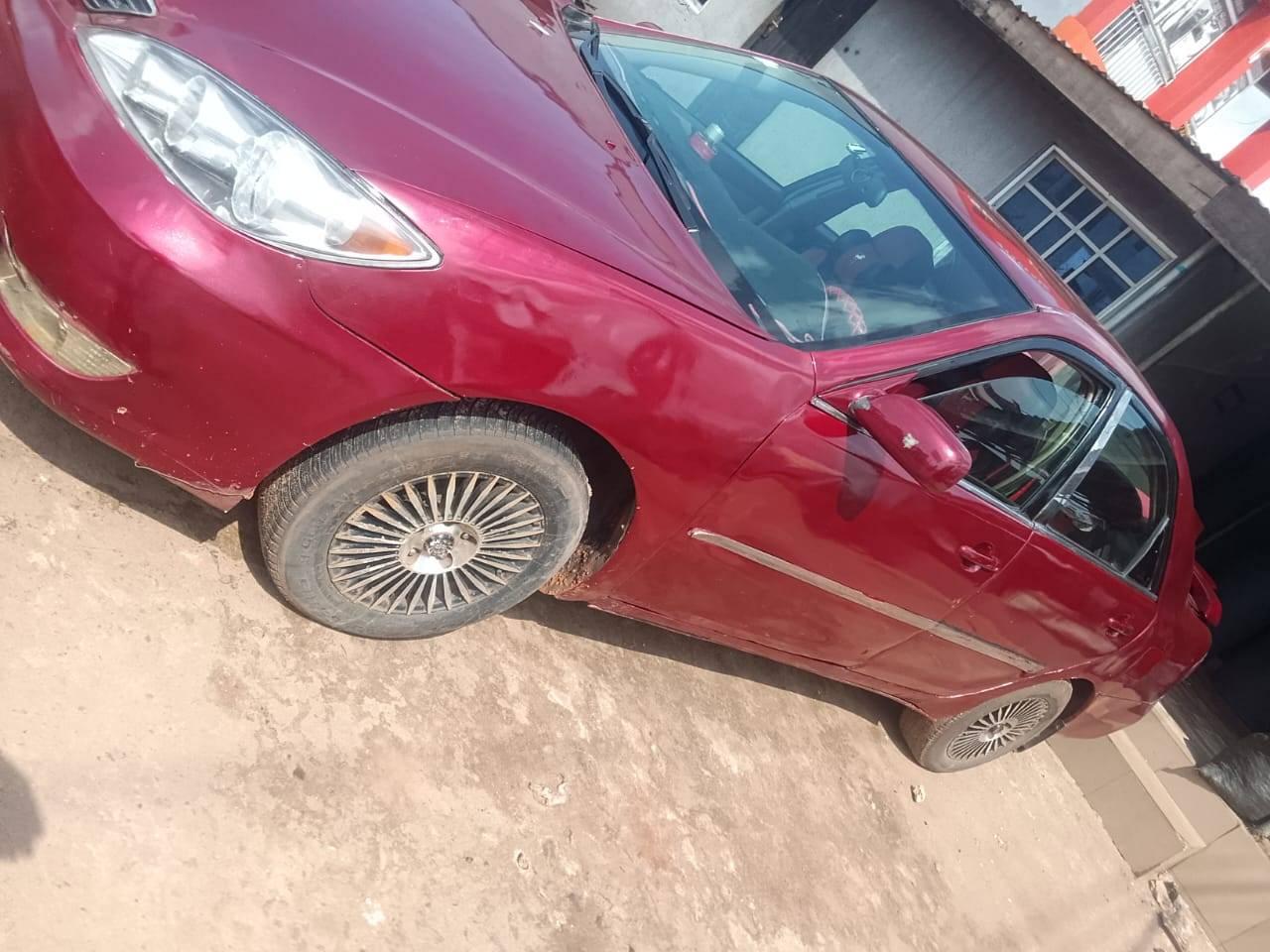 A picture of 2006 Toyota 2005