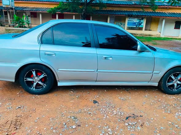 A picture of DISTRESS SALE CLEAN USED HONDA CIVIC 2000 MODEL UNTEMPER ENGINE