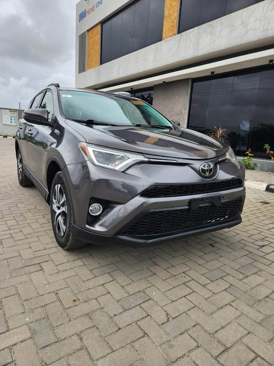 A picture of Foreign used Toyota Rav4 LE 2017