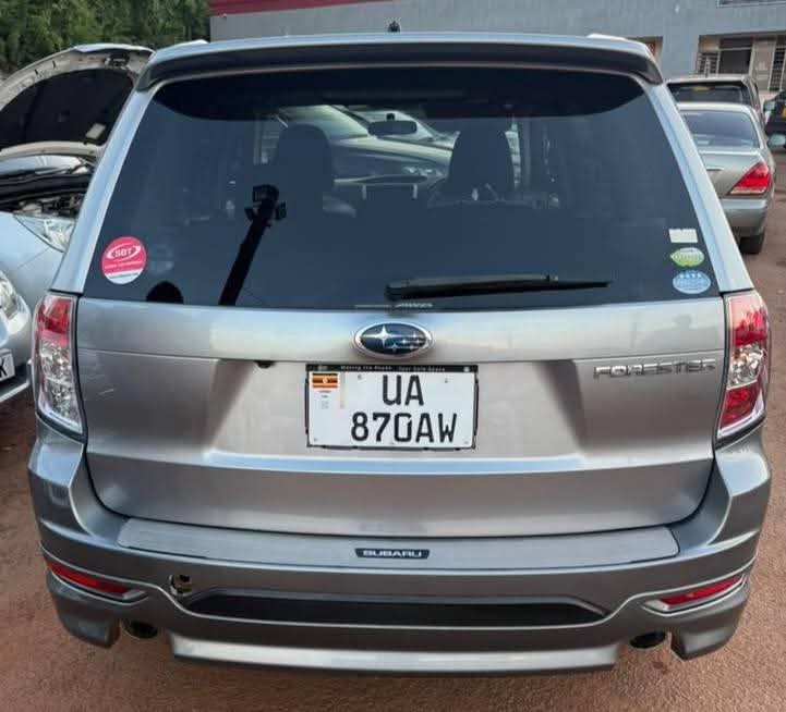 A picture of SUBARU FORESTER 2010