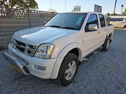 classifieds/cars isuzu