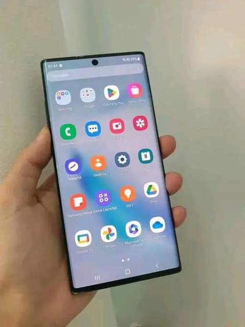A picture of Samsung note10 plus