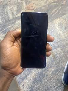 A picture of Samsung S10