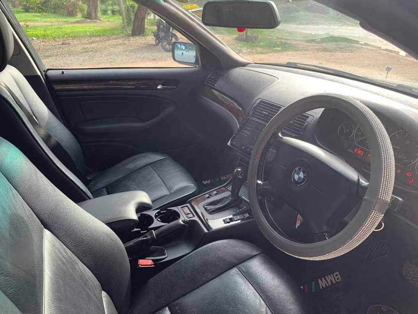 A picture of Car