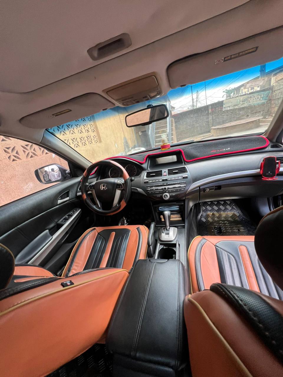 A picture of Honda Accord 2008