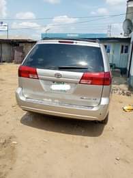 A picture of KB AUTOs for sale 2005 model Toyota Sienna with a