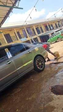 A picture of Toyota Corolla 04
