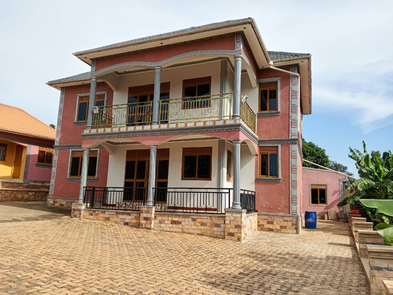 A picture of Brand new flat house
