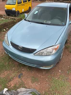 A picture of Neatly used 2004 Toyota Camry Engine gear and Ac are
