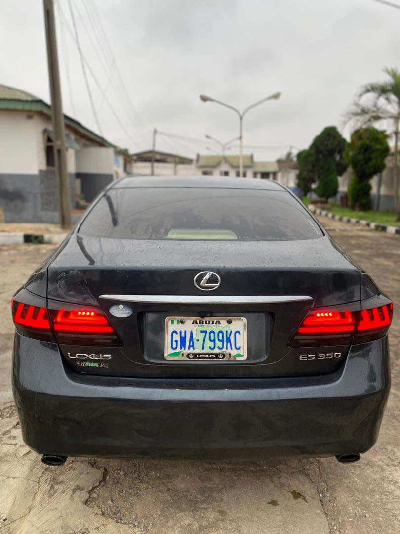 A picture of LEXUS ES 350