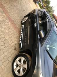 A picture of Lexus Rx350 in perfect condition Flash on first body Location