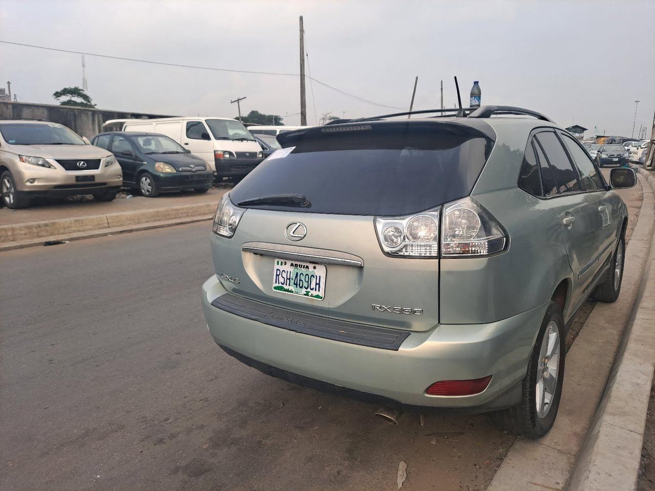 A picture of 2008 Lexus 2008
